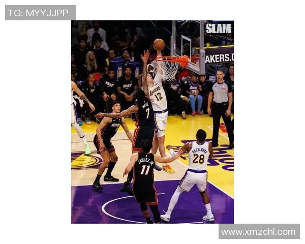 湖人对决热火精彩回顾球迷热议比赛亮点与战术分析