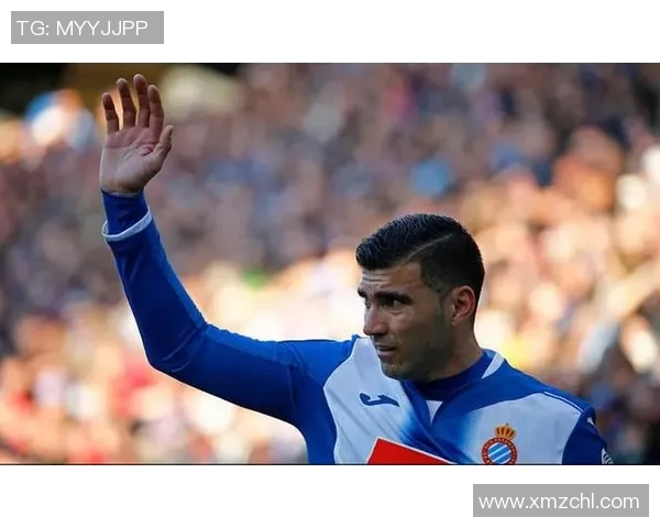 雷耶斯与西班牙人对决回顾球场上的激情与荣耀交织 雷耶斯与西班牙人对决回顾球场上的激情与荣耀交织