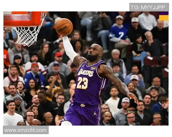 詹姆斯在对阵篮网的比赛中狂砍49分展现超强实力引发球迷热议